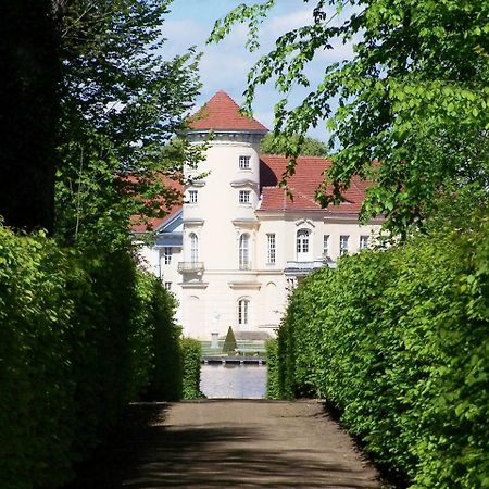 Marstall Im Schlosspark Rheinsberg Buitenkant foto